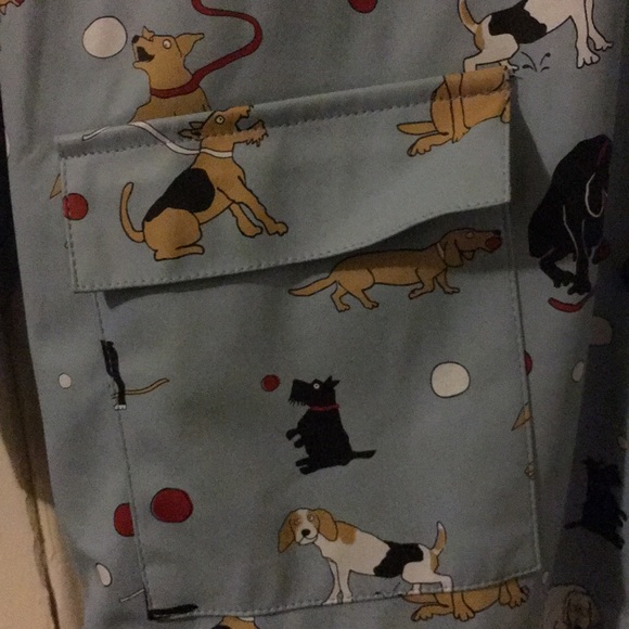 Rain coat with dogs playing. - Picture 3 of 8